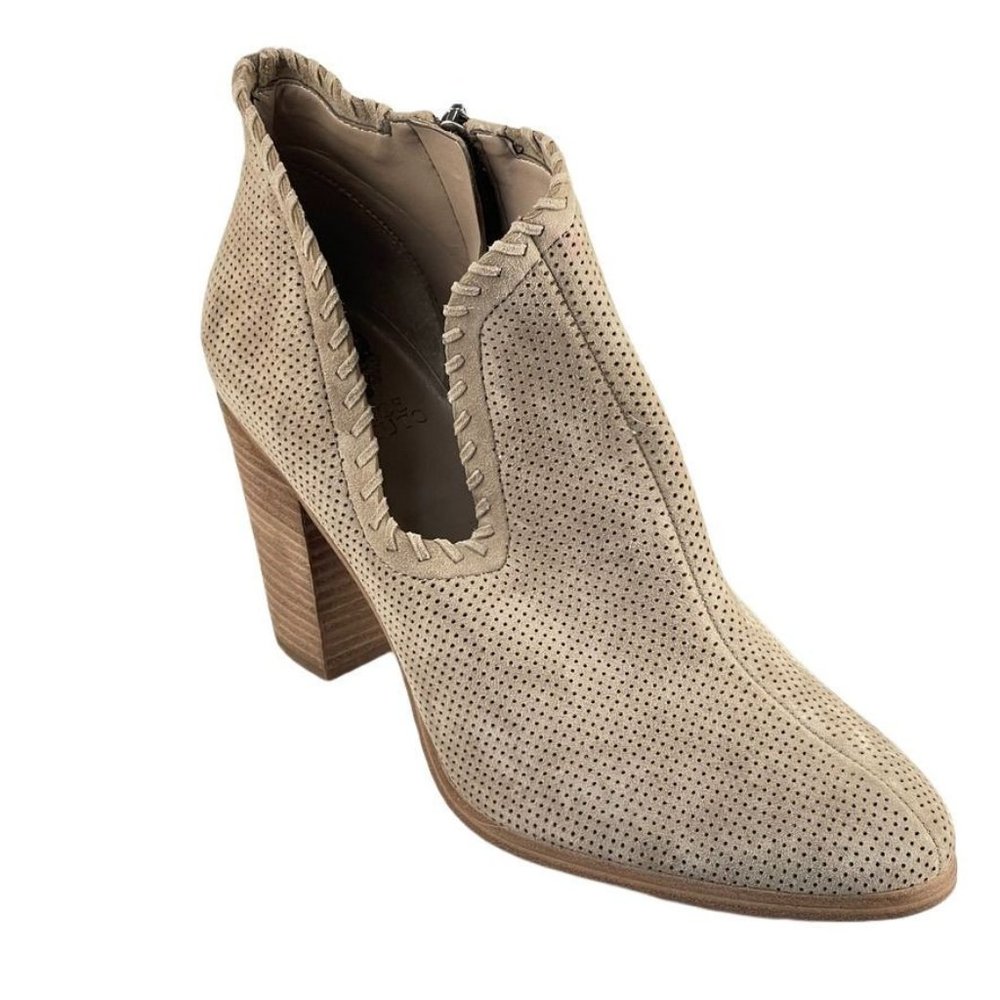 VINCE CAMUTO CHERNLEE Bootie Women Sz Eu 40 US 9M Beige Cut Out Sides Perforated - Picture 6 of 14